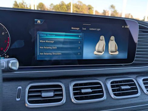 New 2026 Mercedes-Benz GLS 580 4MATIC image 12