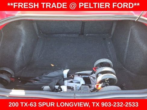 Used 2015 Dodge Challenger SXT w/ Driver Convenience Group image 17