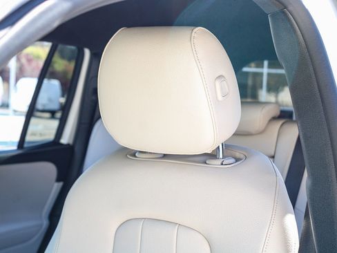 Certified 2025 Mercedes-Benz GLB 250 image 22