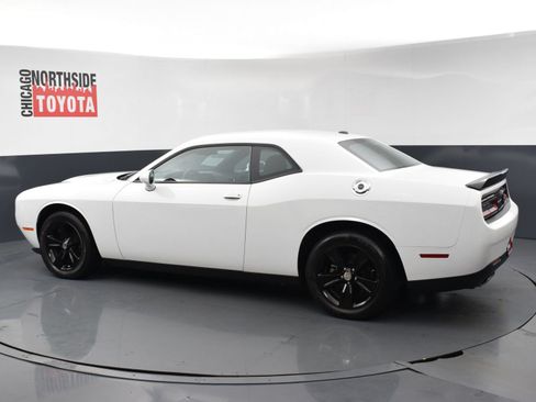 Used 2023 Dodge Challenger SXT RWD image 2