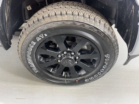 New 2026 RAM 2500 Laramie AWD/4WD image 10