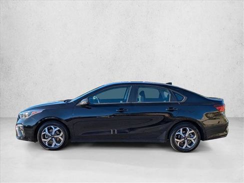 Used 2021 Kia Forte LXS image 9