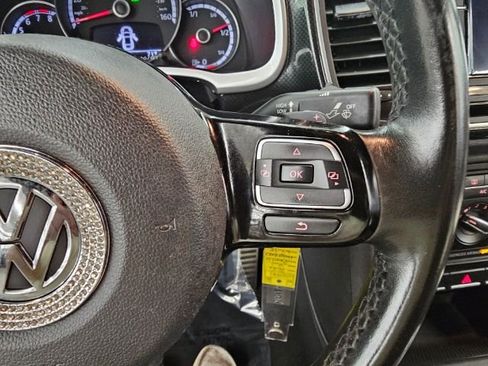 Used 2016 Volkswagen Beetle R-Line SE image 13