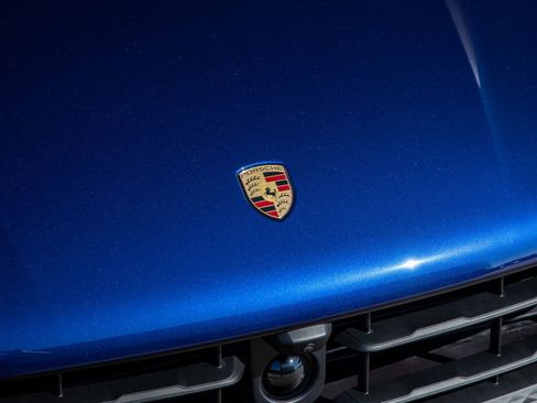 Certified 2026 Porsche Macan image 20