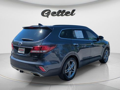 Used 2017 Hyundai Santa Fe SE image 4
