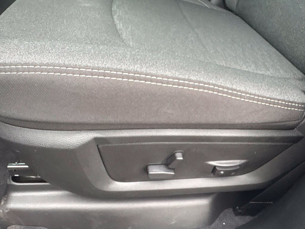 New 2027 RAM 3500 Big Horn AWD/4WD image 18