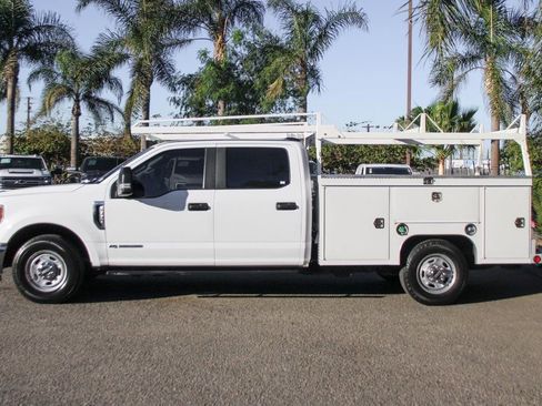 Used 2022 Ford F350 XL w/ Power Equipment Group image 5