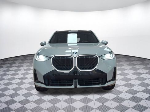Used 2025 BMW X3 xDrive30i w/ Premium Package image 6