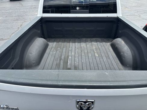 Used 2016 RAM 1500 Big Horn RWD image 11