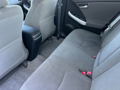 Used 2012 Toyota Prius Plug-In Hybrid image 12