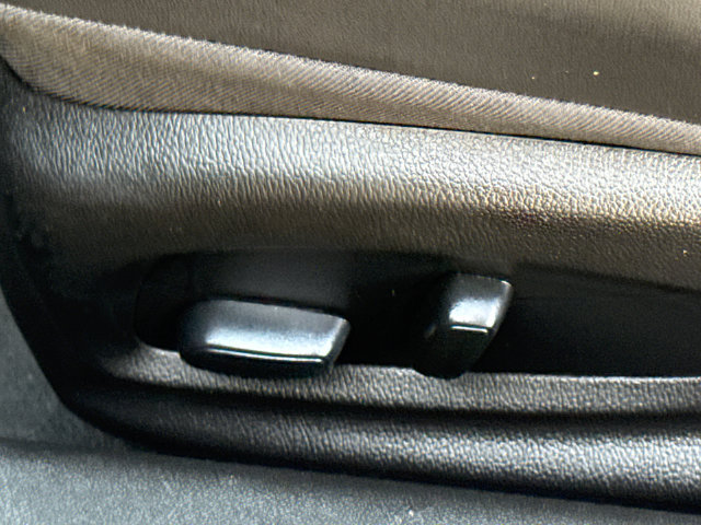 Used 2022 Chevrolet Camaro ZL1 RWD image 21