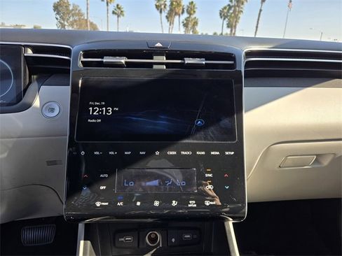 Used 2024 Hyundai Tucson Limited image 21