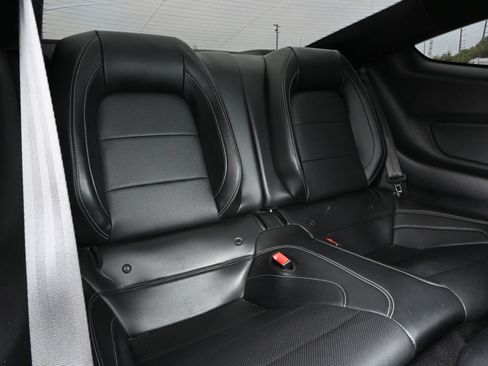 Used 2019 Ford Mustang GT Premium w/ Equipment Group 401A RWD image 19