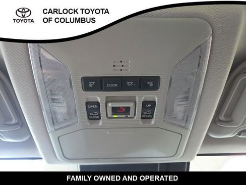 Used 2022 Toyota RAV4 XLE w/ Convenience Package image 29