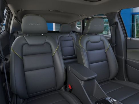 New 2026 Chevrolet Trax ACTIV w/ Sunroof Package FWD image 16