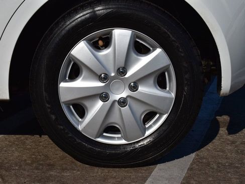 Used 2016 Chevrolet Sonic LS image 11