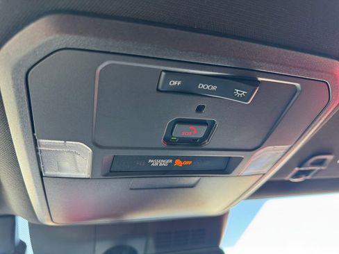 Used 2024 Toyota Tacoma TRD Sport image 29