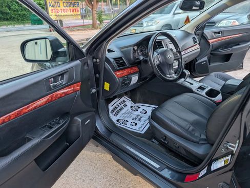 Used 2012 Subaru Outback 2.5i Limited w/ Moonroof Pkg image 4