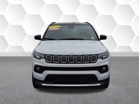 Certified 2025 Jeep Compass Limited AWD/4WD image 8