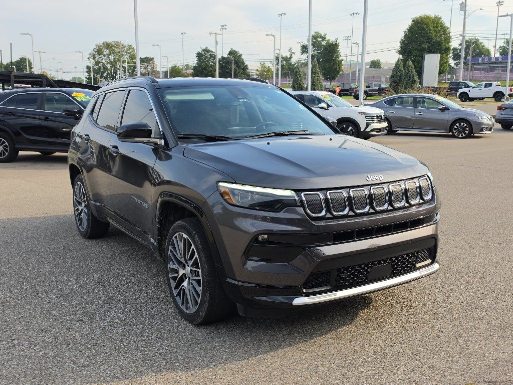 Used 2022 Jeep Compass Limited w/ Elite Group AWD/4WD image 8