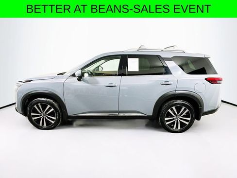 Used 2023 Nissan Pathfinder Platinum AWD/4WD image 4