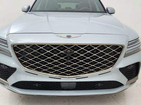 Used 2025 Genesis GV80 3.5T e-SC AWD/4WD image 8