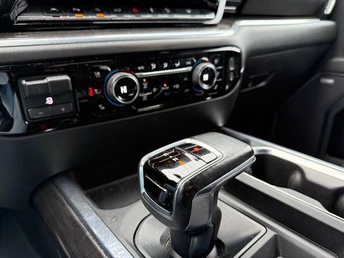 Used 2022 Chevrolet Silverado 1500 LTZ image 22