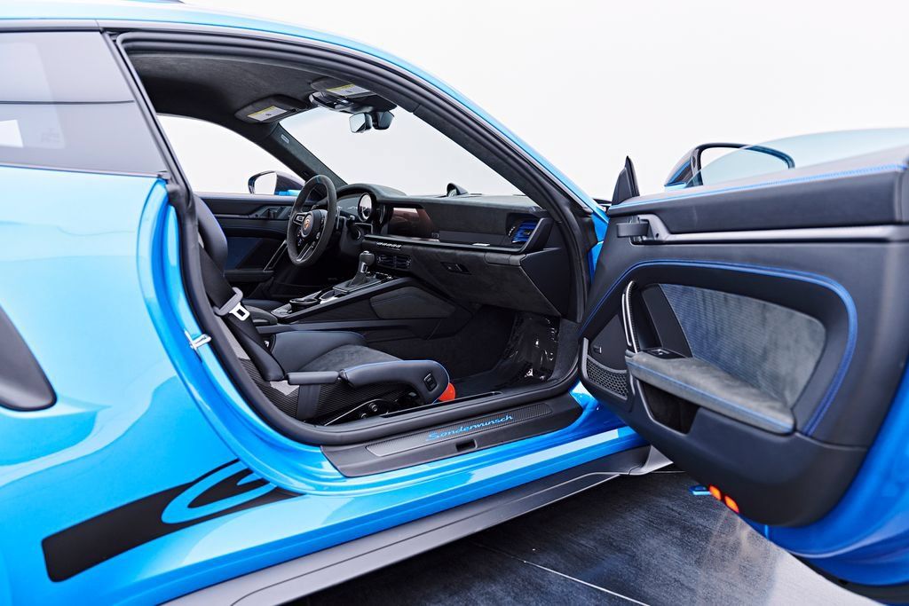 Used 2024 Porsche 911 GT3 RS RWD image 29