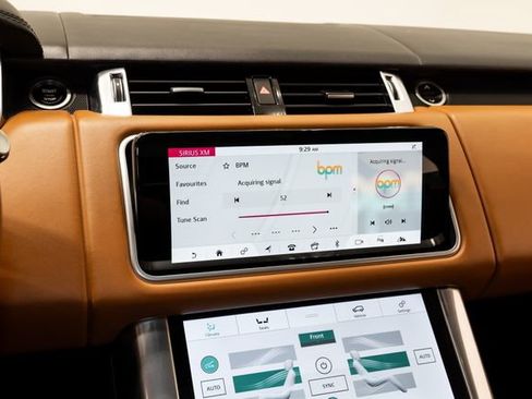 Used 2022 Land Rover Range Rover Sport SVR image 14