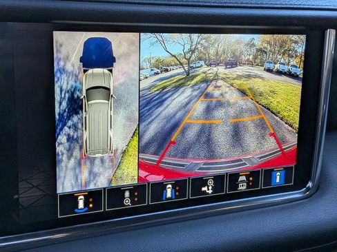 Used 2023 GMC Yukon Denali image 23