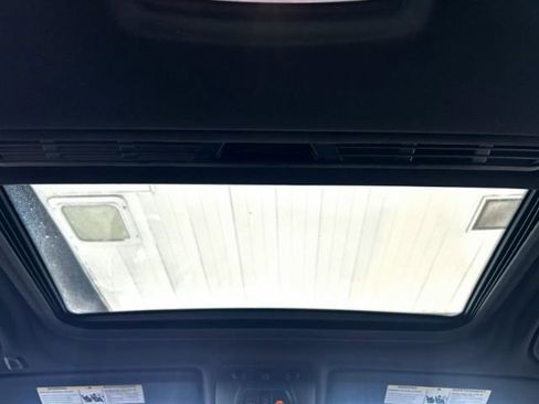 Used 2018 BMW 330i Sedan image 10