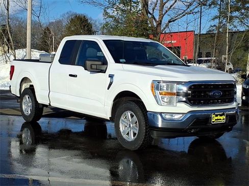 Used 2021 Ford F150 XLT image 3
