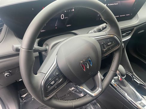 Used 2025 Buick Encore GX Preferred image 28