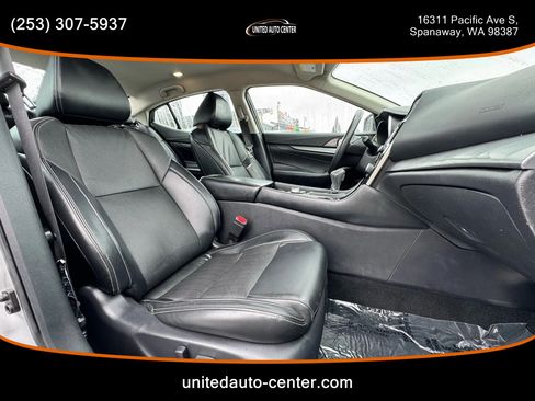 Used 2017 Nissan Maxima 3.5 SV image 8