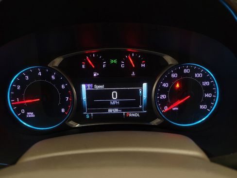 Used 2018 Chevrolet Malibu Premier w/ Premier Sun and Wheel Package FWD image 23