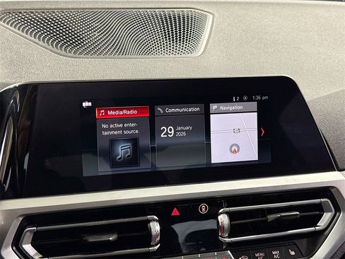 Used 2020 BMW 330i xDrive 330i xDrive w/ Driving Assistance Package image 21