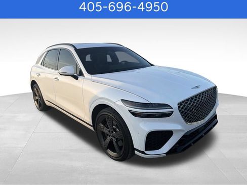 Used 2025 Genesis GV70 2.5T w/ Sport Prestige Package AWD/4WD image 4