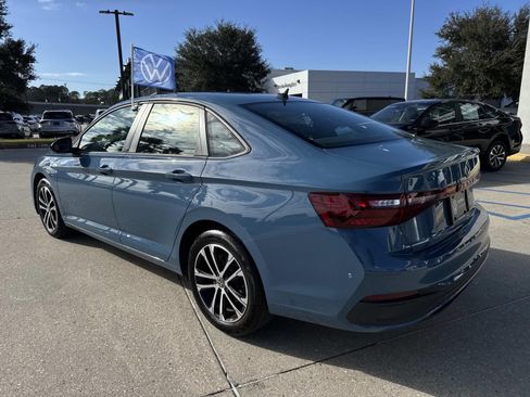 Used 2025 Volkswagen Jetta Sport image 7