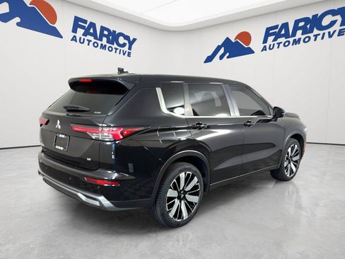 Used 2025 Mitsubishi Outlander SE AWD/4WD image 6