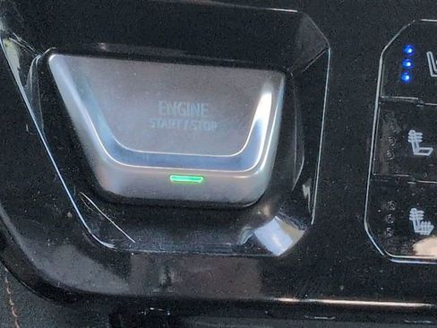 Used 2023 GMC Sierra 1500 AT4 w/ AT4 Premium Package AWD/4WD image 28