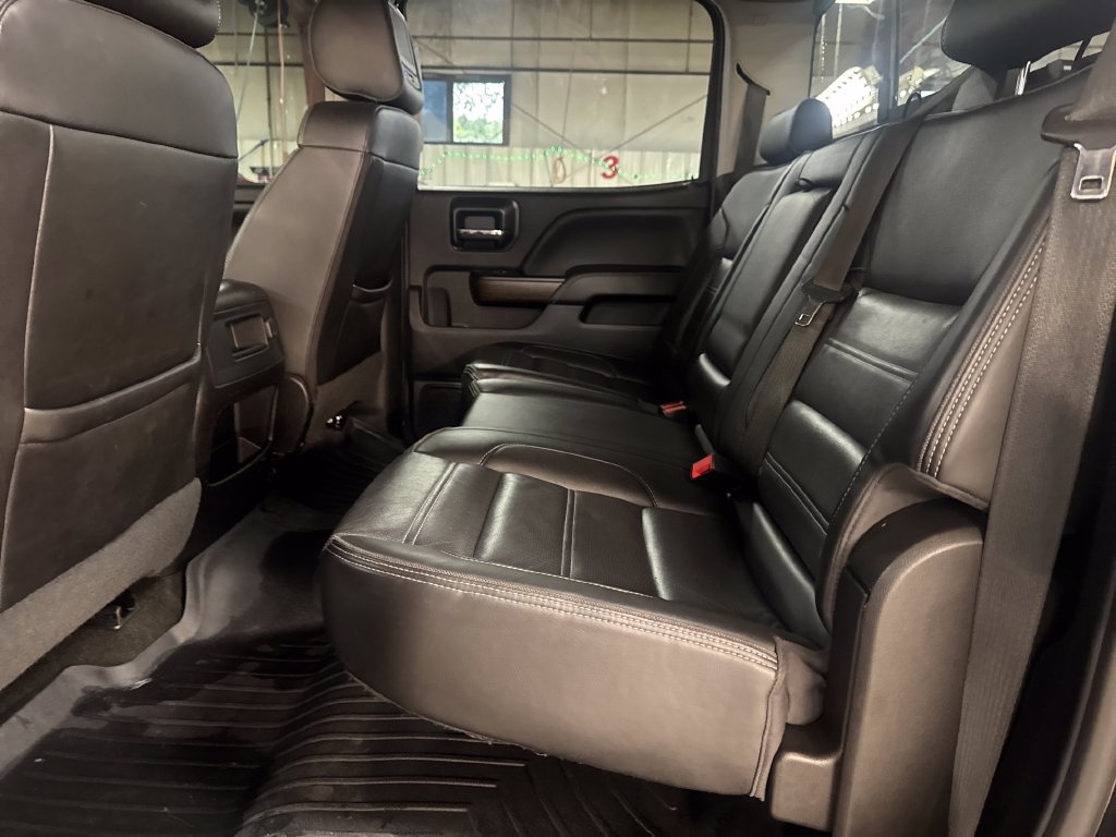 Used 2018 GMC Sierra 2500 Denali w/ Duramax Plus Package AWD/4WD image 27