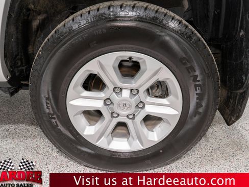 Used 2022 Toyota 4Runner SR5 image 10