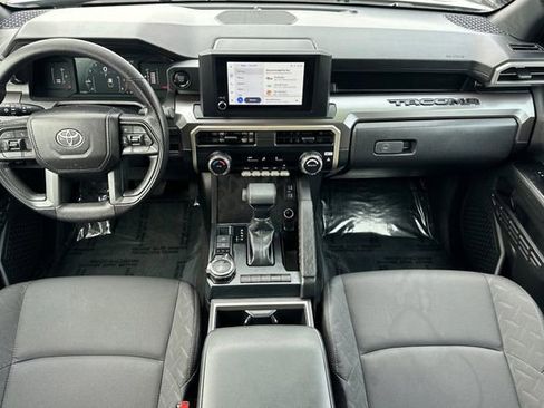 Used 2025 Toyota Tacoma SR5 image 15