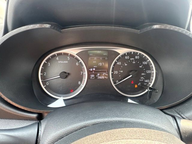 Used 2020 Nissan Versa S FWD image 21