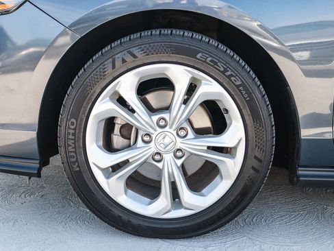 Used 2023 Honda Accord LX image 11