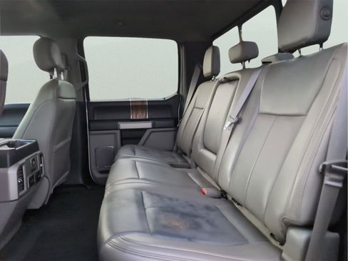 Used 2018 Ford F150 Lariat w/ Equipment Group 502A Luxury AWD/4WD image 29