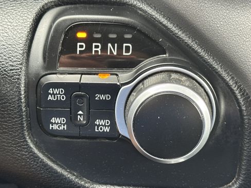 Used 2020 RAM 1500 Big Horn AWD/4WD image 19