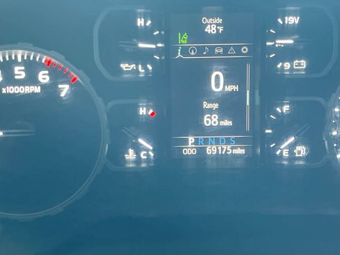 Used 2018 Toyota Tundra SR5 image 15