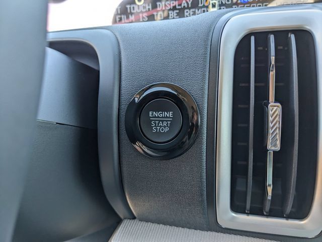 Used 2025 Ford Expedition Active RWD image 27