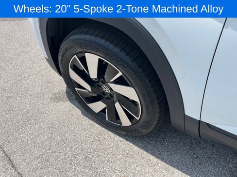 Certified 2024 Volkswagen Atlas Cross Sport SE FWD image 10